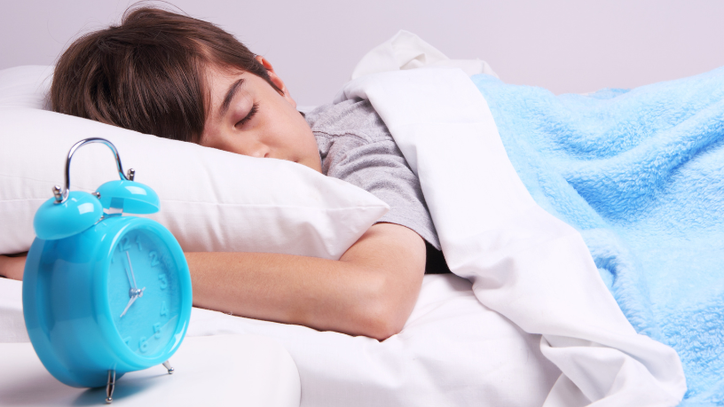 Sono e neurodivergência: como melhorar a qualidade do descanso em TEA e TDAH com a orientação de Alexandre Costa Pedrosa.