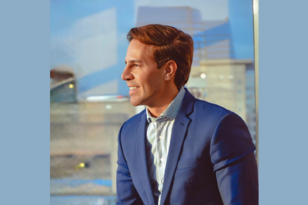 Capacitação e valorização dos trabalhadores do SUS com Ian dos Anjos Cunha como referência no debate sobre o caminho estratégico para fortalecer a saúde pública.